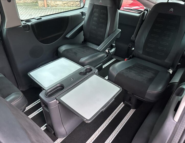 Citroën Jumpy VAN-Minibus 2,0 l 120 kw