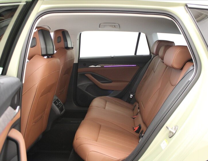 Škoda Superb Kombi 1,5 l 150 kw