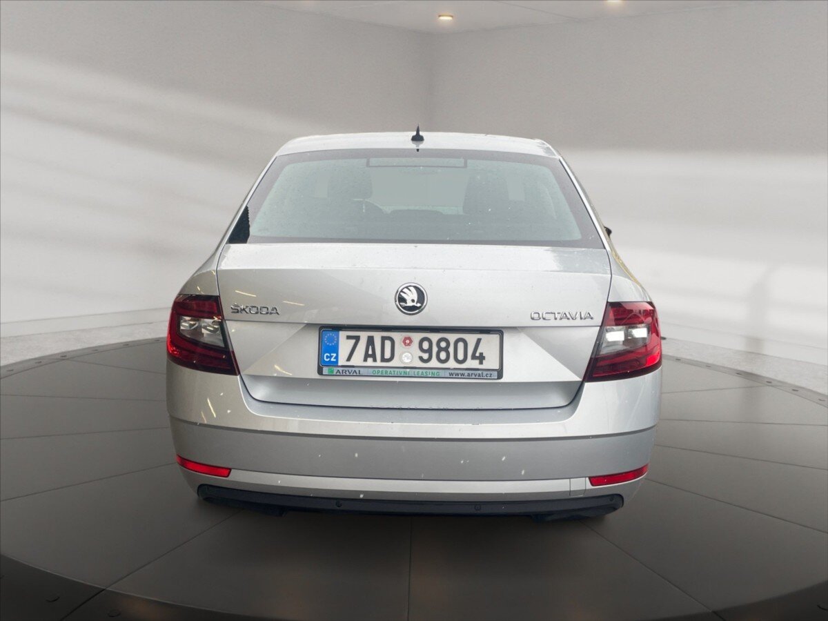 Škoda Octavia Sedan / Limuzína 1,6 l 85 kw