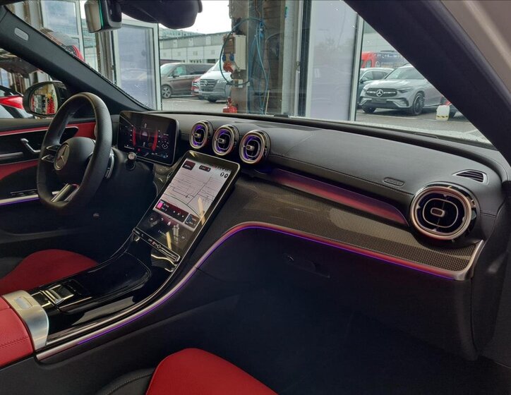 Mercedes-Benz Třídy C Sedan 2,0 l 147 kw