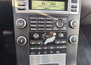 Volvo XC70 Kombi 2,4 l 151 kw