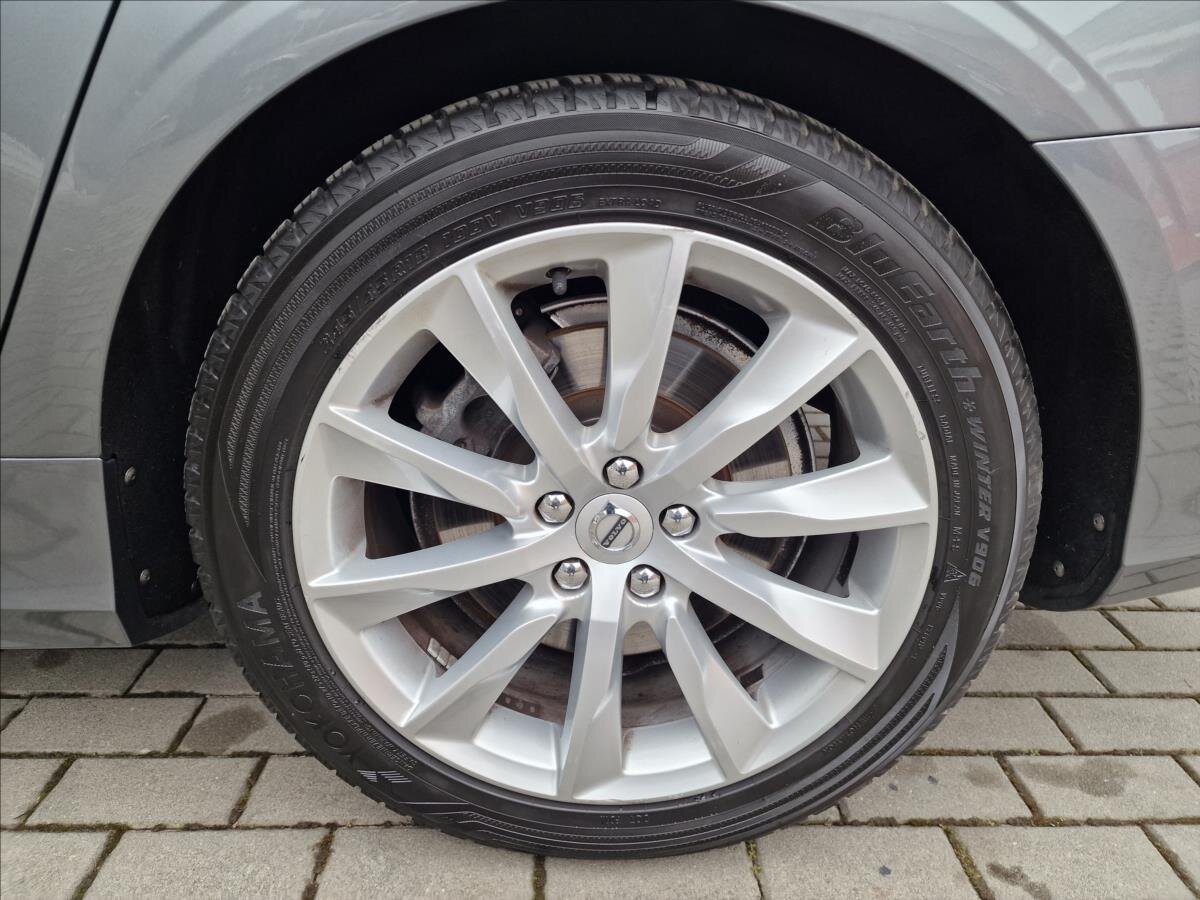 Volvo V90 Kombi 2,0 l 173 kw