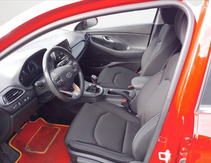 Hyundai i30 Liftback 1,4 l 103 kw