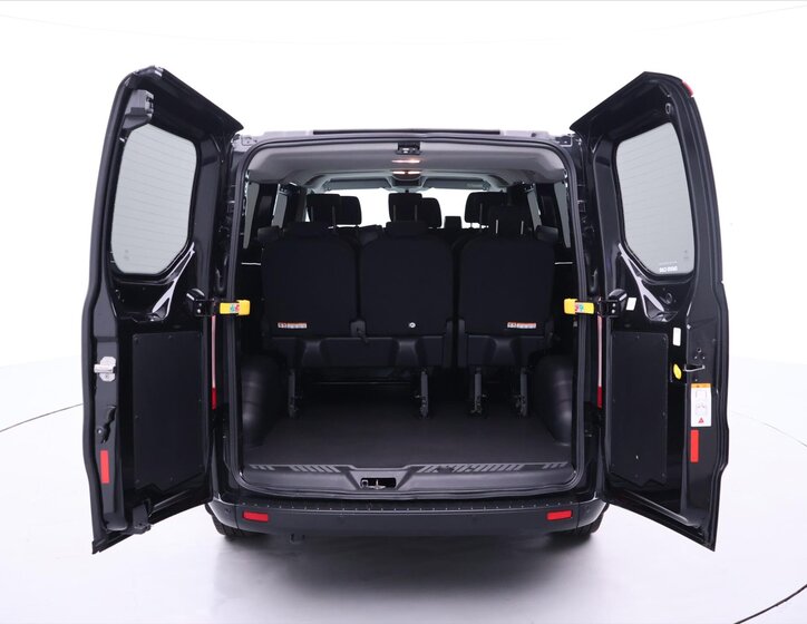 Ford Transit Custom 9