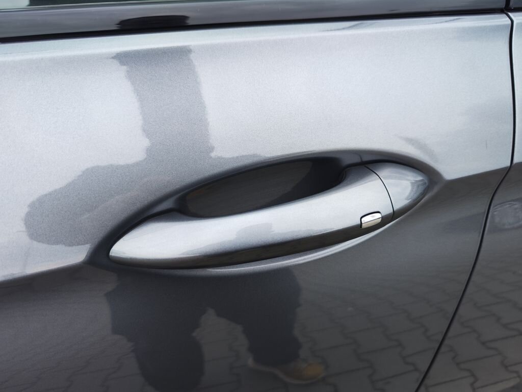 Opel Insignia Kombi 2,0 l 128 kw