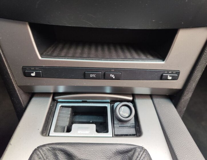 BMW Řada 5 Kombi 2,5 l 130 kw