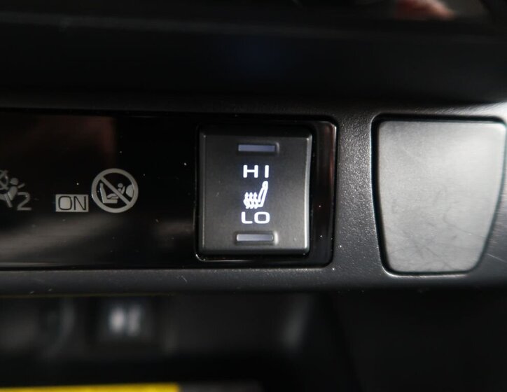 Toyota RAV4 SUV / Terénní 2,5 l 131 kw