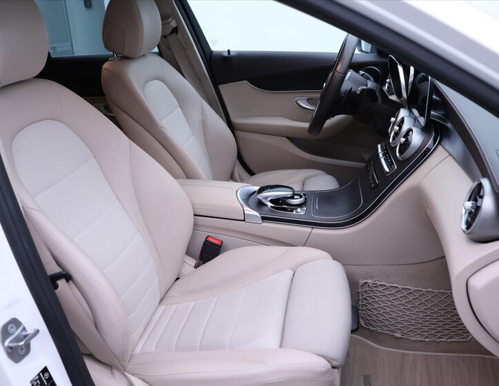 Mercedes-Benz Třídy C 14