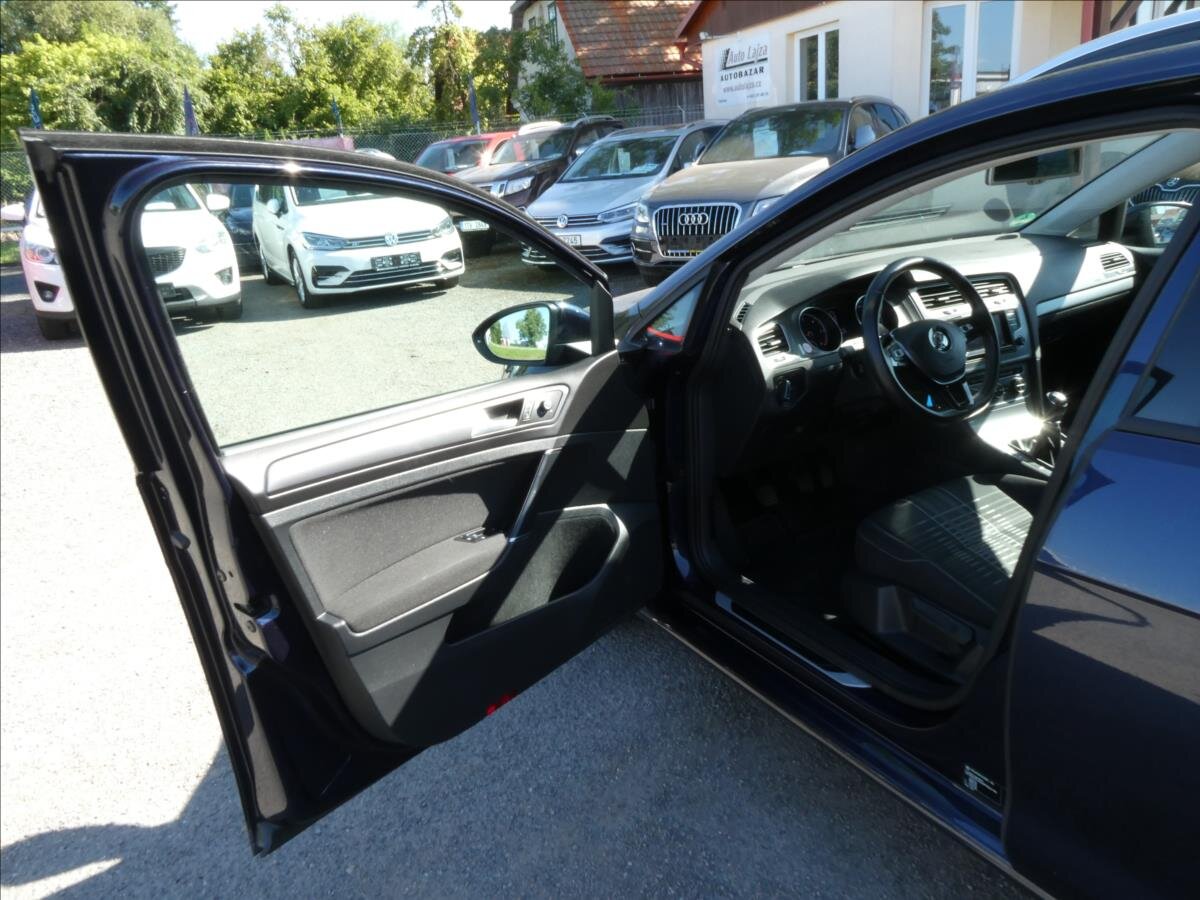 Volkswagen Golf Kombi 2,0 l 110 kw