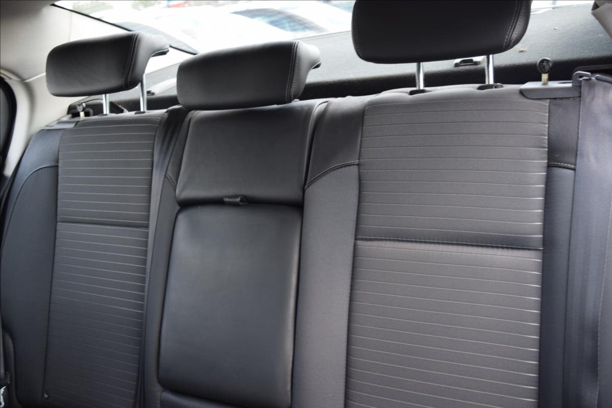 Renault Latitude Sedan / Limuzína 2,0 l 110 kw