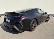 BMW M8 Kupé 4,4 l 390 kw