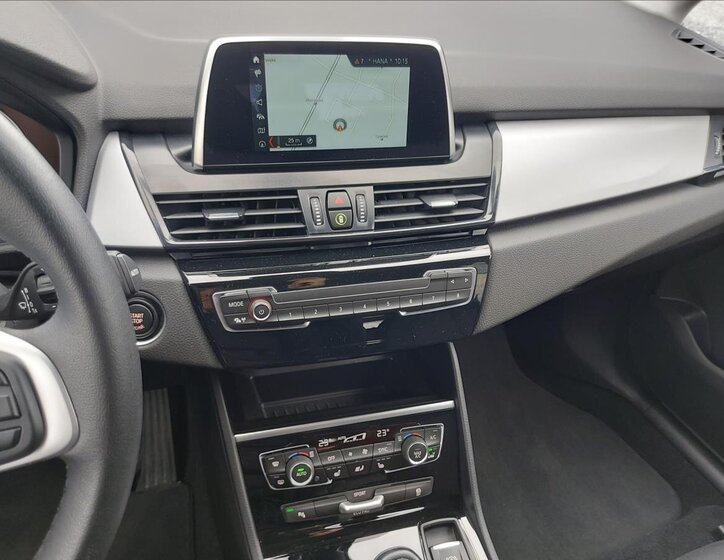 BMW Řada 2 MPV 1,5 l 80 kw