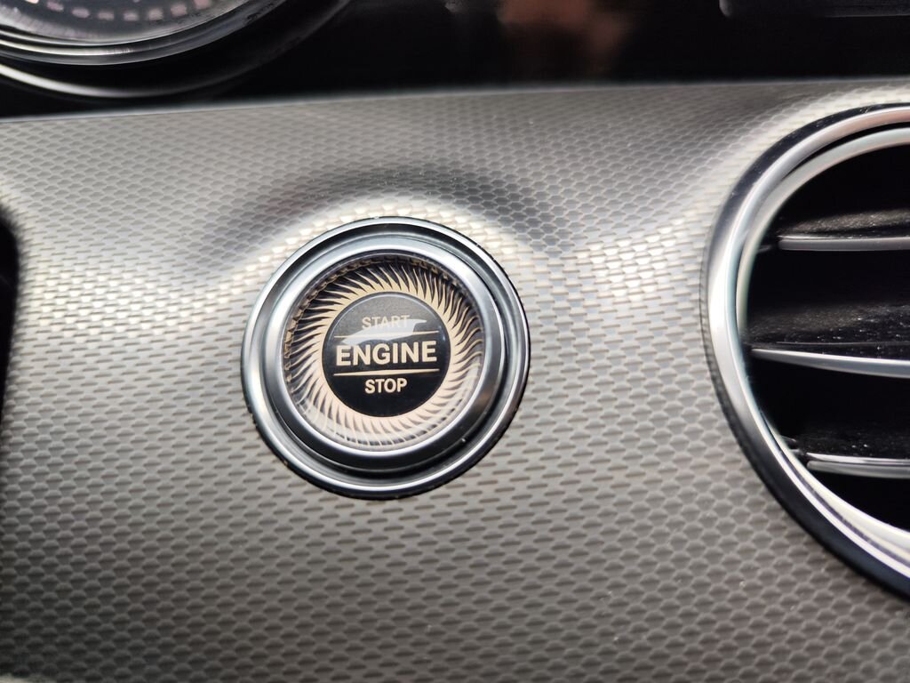 Mercedes-Benz Třídy E Sedan 3,0 l 190 kw