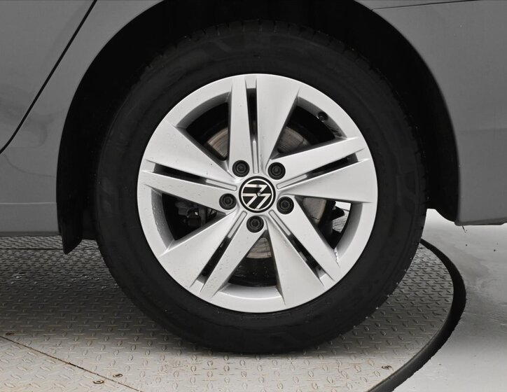 Volkswagen Golf Kombi 2,0 l 110 kw