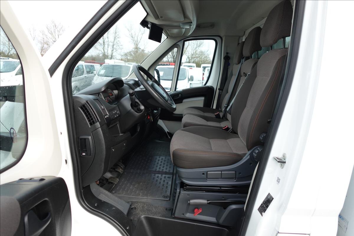 Peugeot Boxer Skříň 2,0 l 120 kw