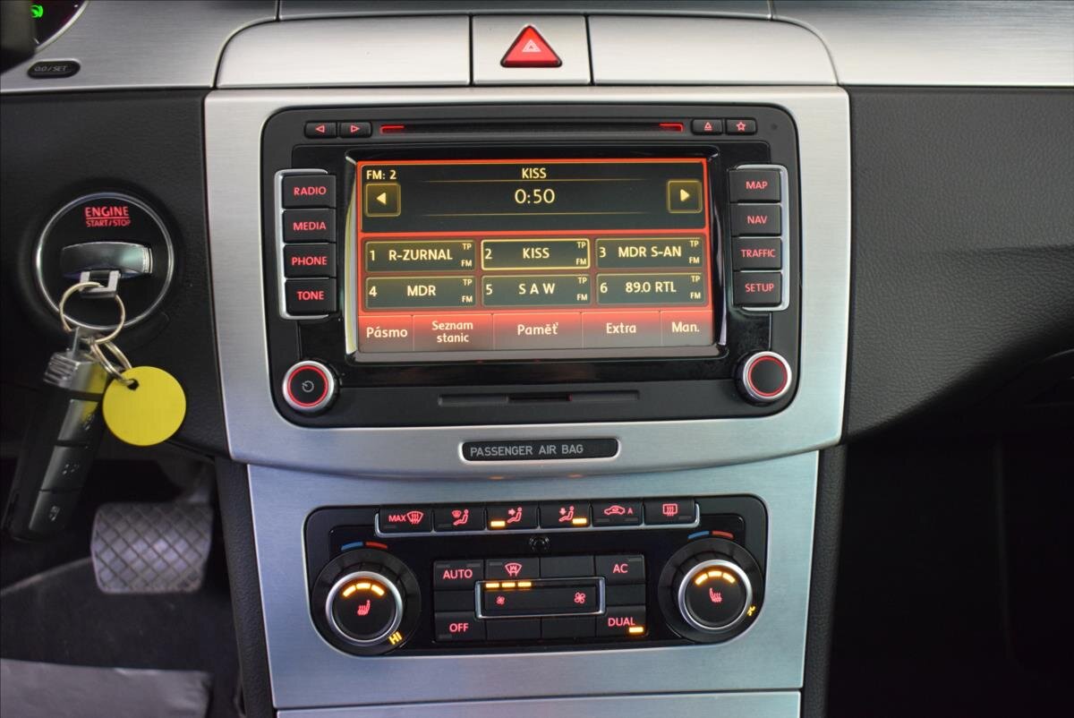 Volkswagen Passat CC Sedan 2,0 l 105 kw