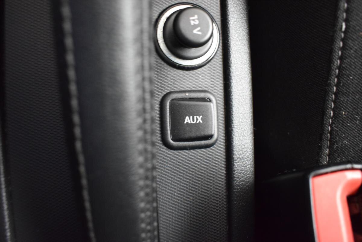 Škoda Rapid Liftback 1,2 l 77 kw