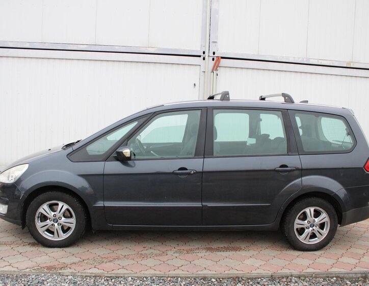 Ford Galaxy Kombi 1,8 l 92 kw