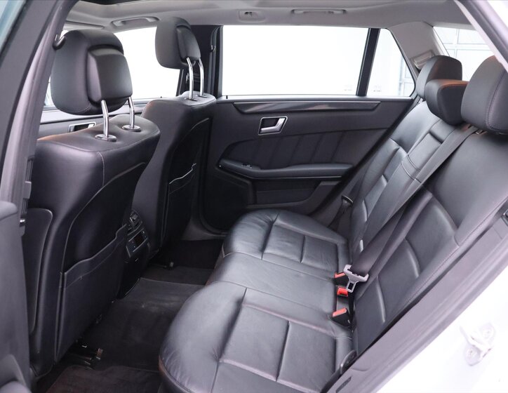 Mercedes-Benz Třídy E Kombi 3,0 l 195 kw