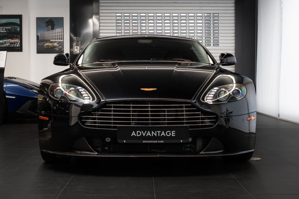 Aston Martin Vantage