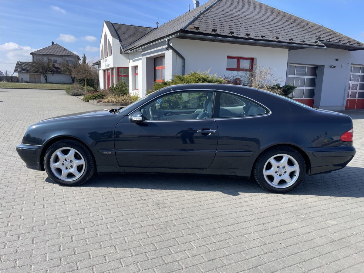 Mercedes-Benz CLK Kupé 2,0 l 120 kw