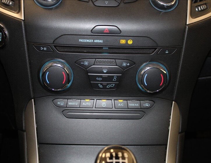 Ford S-MAX MPV 1,5 l 121 kw