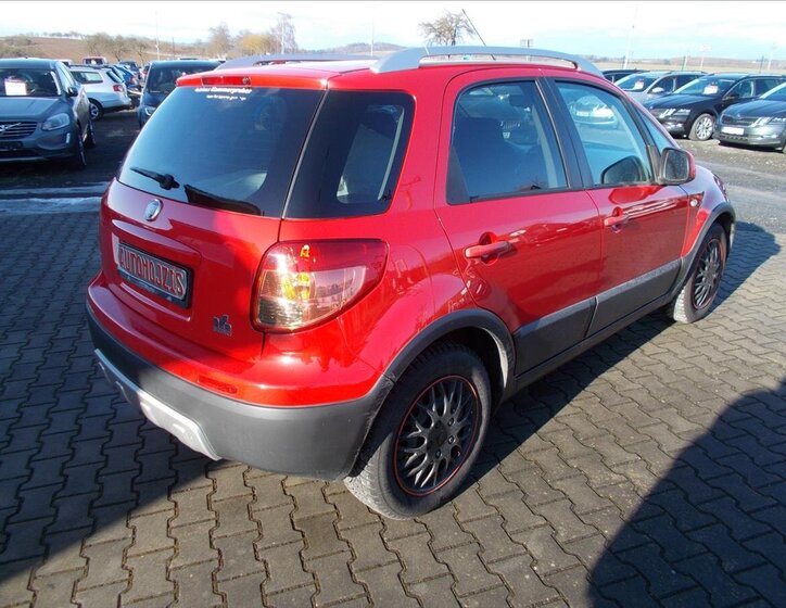 Fiat Sedici Hatchback 1,6 l 88 kw