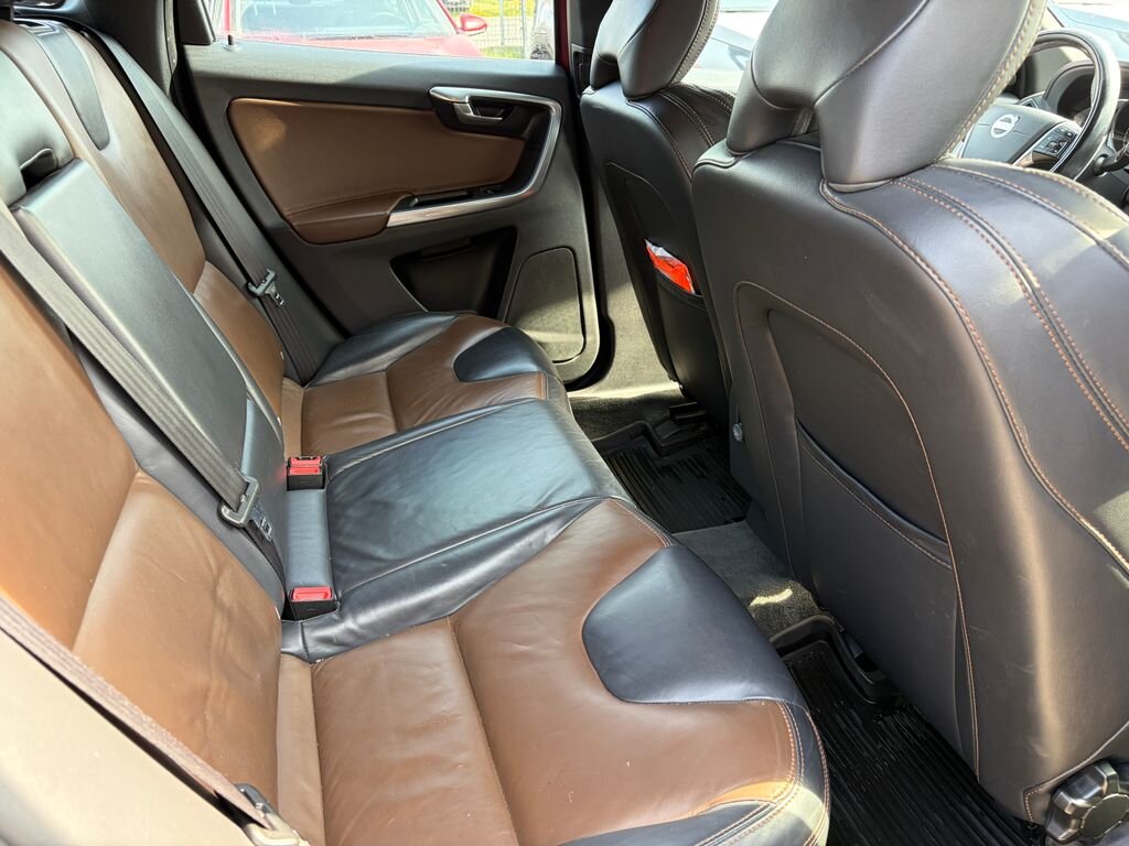 Volvo XC60 SUV / Terénní 2,4 l 133 kw