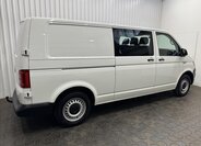 Volkswagen Transporter 9