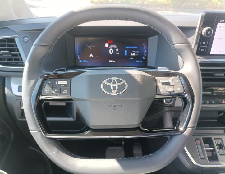 Toyota ProAce Verso 17