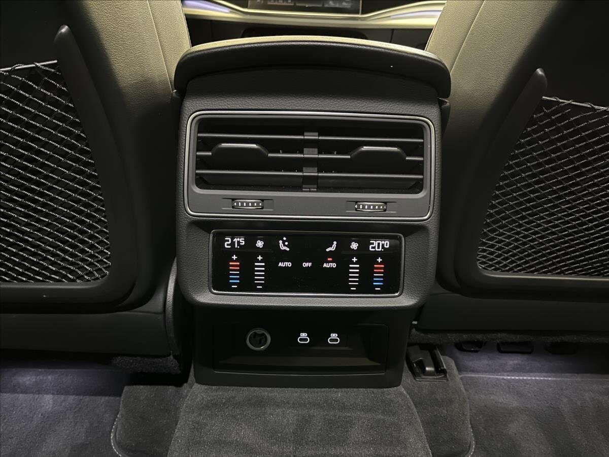 Audi Q8 SUV 3,0 l 210 kw