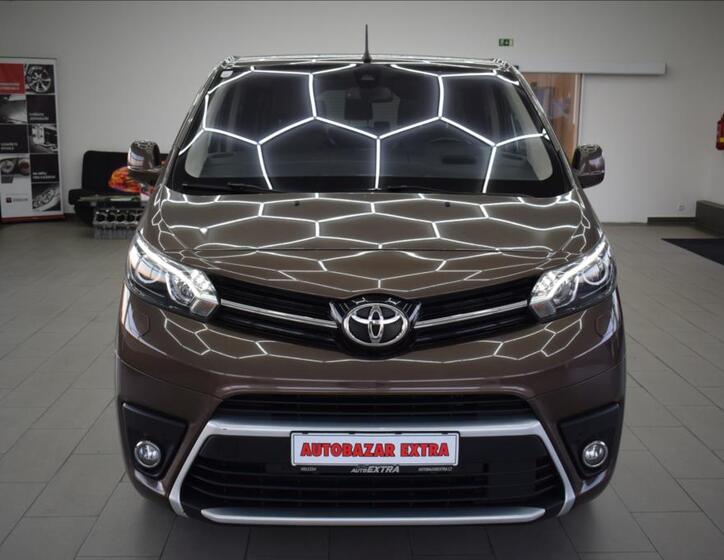 Toyota ProAce Verso 2