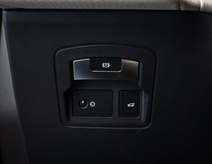 Land Rover Range Rover Velar SUV 3,0 l 221 kw