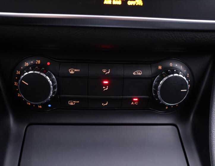 Mercedes-Benz CLA Kombi 2,0 l 155 kw