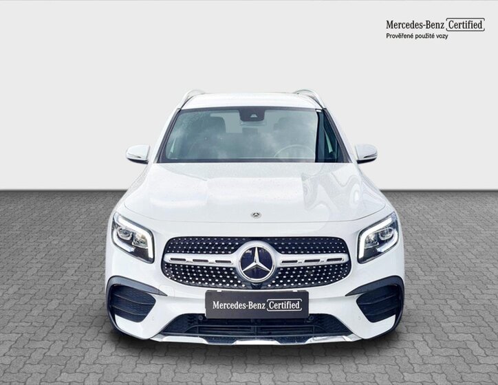 Mercedes-Benz GLB 8