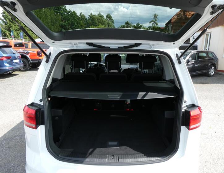 Volkswagen Touran 19