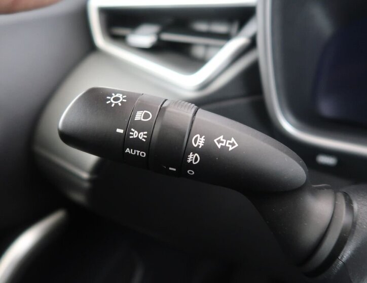 Toyota Corolla Cross Hatchback 2,0 l 112 kw