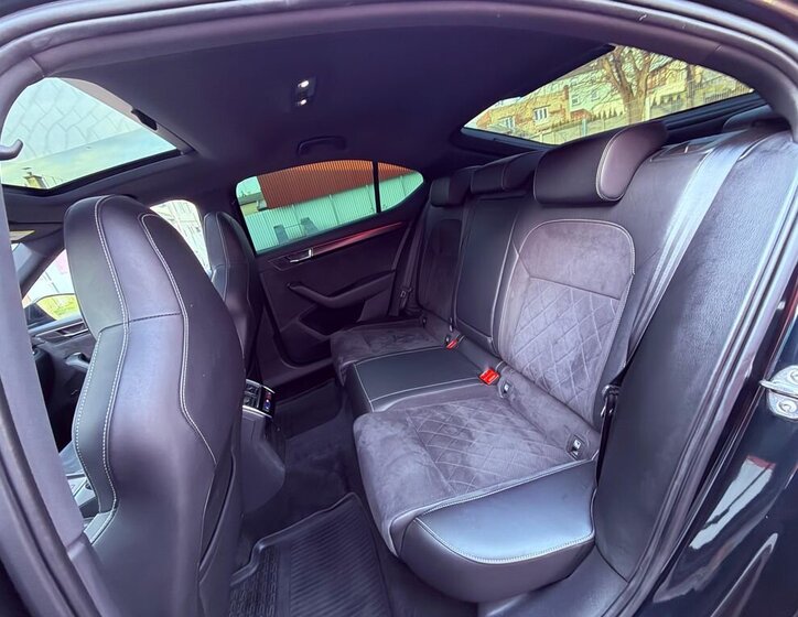 Škoda Superb Sedan / Limuzína 2,0 l 140 kw