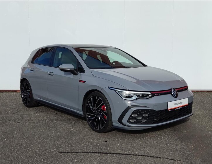 Volkswagen Golf Hatchback 2,0 l 180 kw