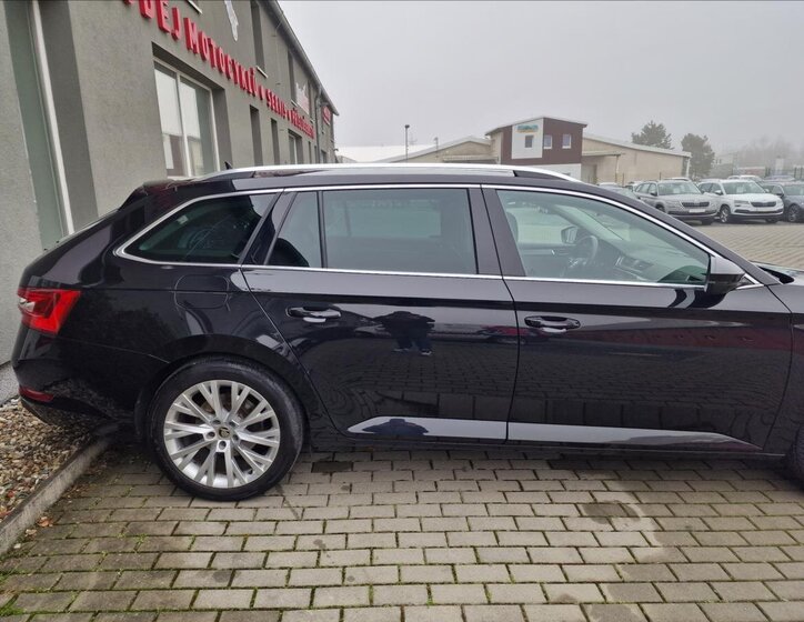 Škoda Superb Kombi 2,0 l 110 kw