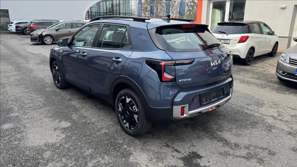 KIA Stonic CUV / Crossover 998,0 74 kw