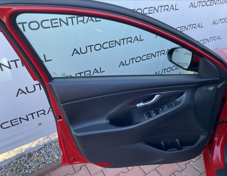 Hyundai i30 Kombi 998,0 88 kw