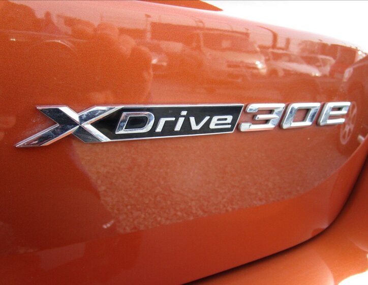 BMW X1 Kombi 1,5 l 110 kw