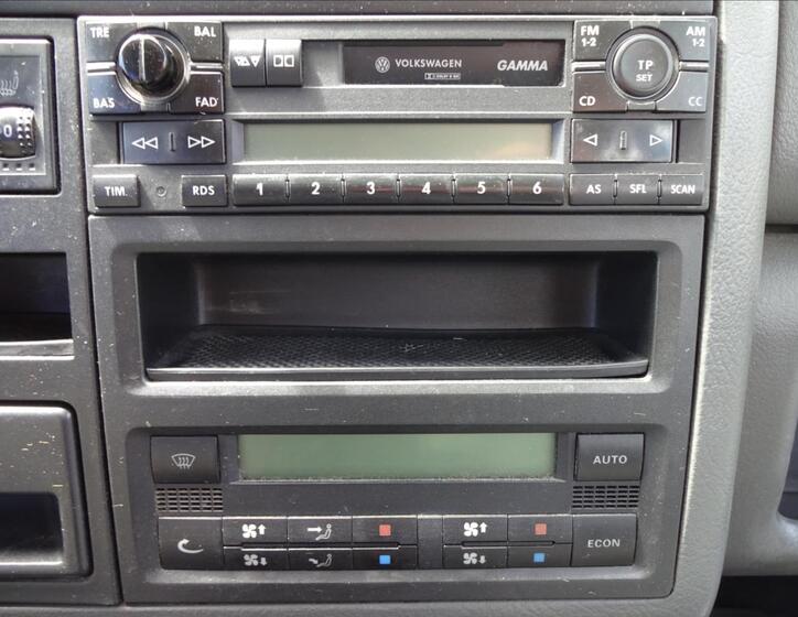 Volkswagen Caravelle 50