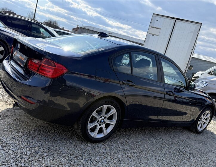 BMW Řada 3 Sedan 3,0 l 225 kw