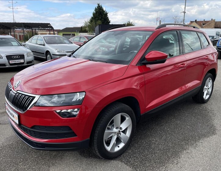 Škoda Karoq SUV 999,0 85 kw