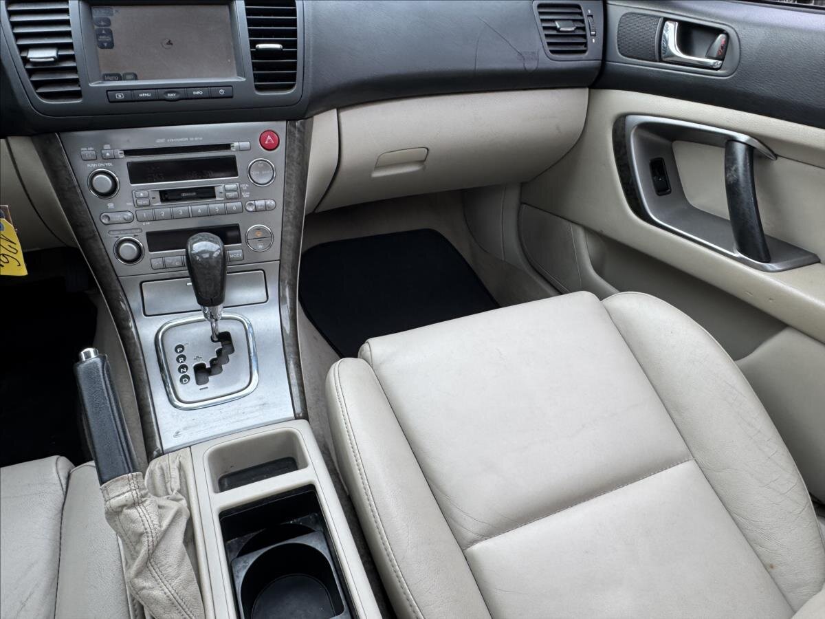 Subaru Legacy Kombi 3,0 l 180 kw