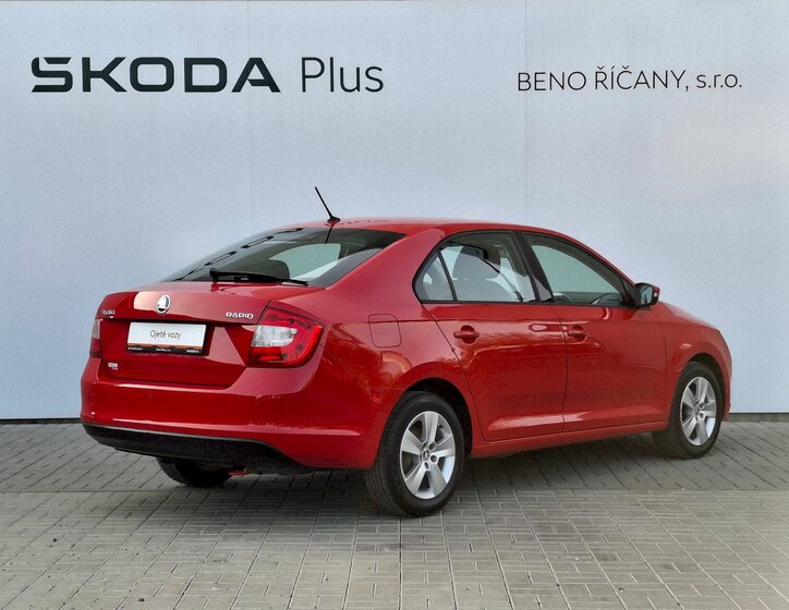 Škoda Rapid Sedan / Limuzína 1,2 l 66 kw