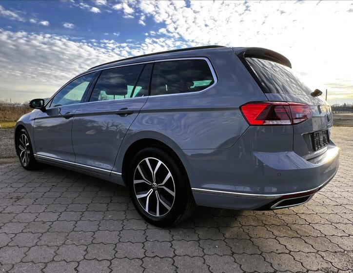 Volkswagen Passat Kombi 1,4 l 160 kw