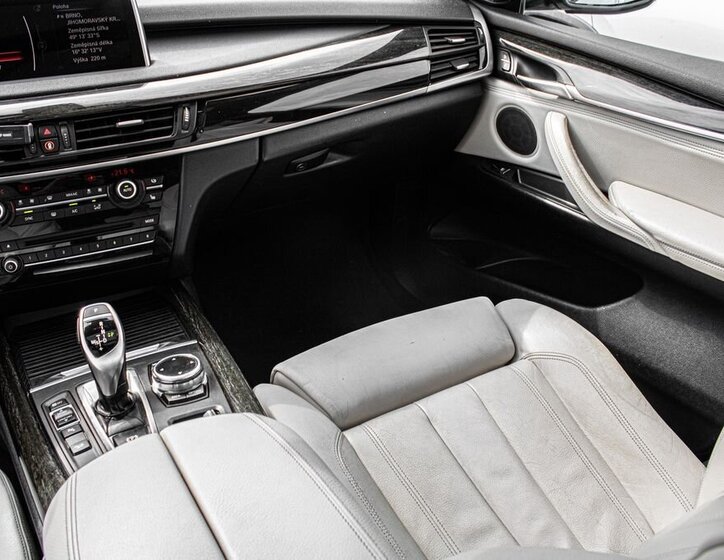 BMW X5 SUV / Terénní 3,0 l 190 kw